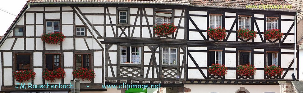 maison-alsacienne-a-obernai.alsace.panoramique.jpg