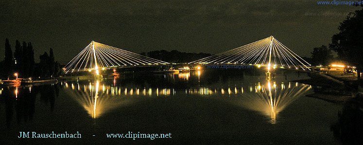 passerelle-mimram-nuit.strasbourg.panoramique.jpg