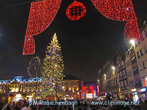 ,sapin-de-noel.place-kleber.strasbourg.jpg