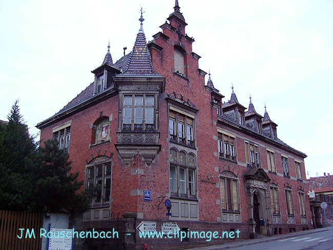 belle maison , hochfelden.alsace.jpg