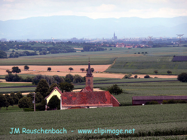 chapelle a ergersheim, strasbourg au fond,alsace.alsace.jpg