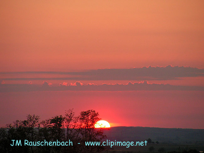 coucher de soleil sur les vosges, oberhausbergen.alsace.jpg