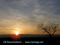 coucher de soleil sur les vosges en octobre.alsace