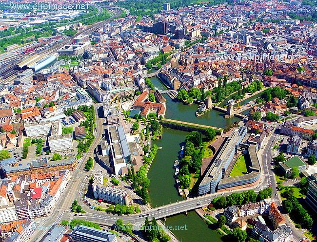 centre.ville.strasbourg.cote.nord-ouest.photo.aerienne.jpg