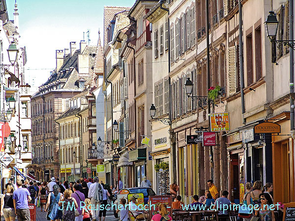 grand-rue.strasbourg-au-printemps.jpg