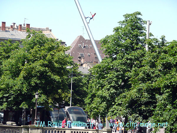 place des halles.jpg