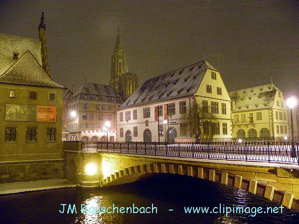 pont du corbeau, nuit, hiver.jpg