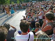 spectacle de rue en ete, place kleber,strasbourg