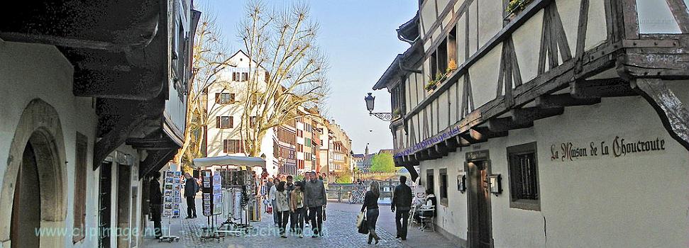 rue.du.bain.aux.plantes.petite.france.strasbourg,avril.jpg