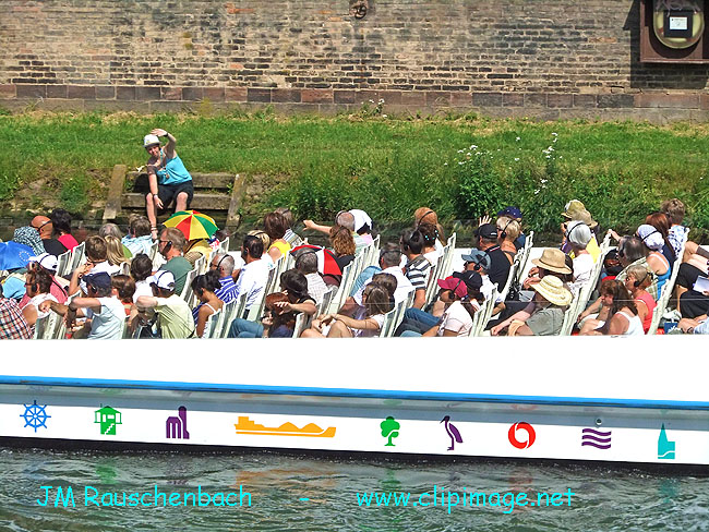 batorama.tourisme.strasbourg.bateau.ill.jpg