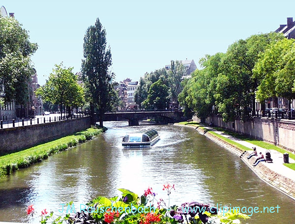 ill, quai de paris.jpg