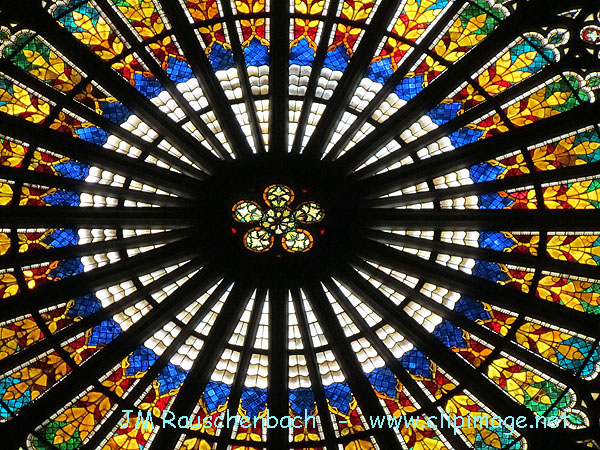 rosace-cathedrale.notre-dame.strasbourg.jpg
